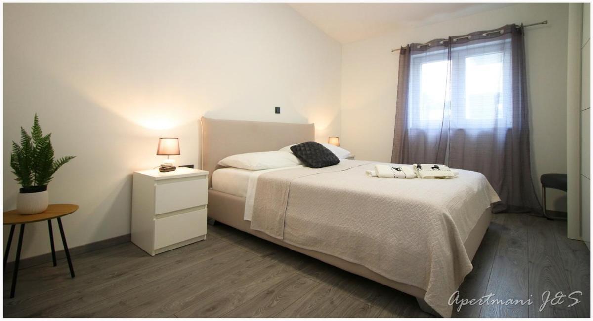 Apartmani Jere&Sara Primosten Exterior photo